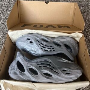 Yeezy Foam RNR